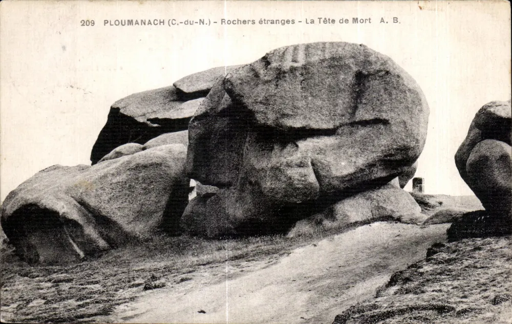 PLOUMANACH (C.-du-N.) - Merkwürdige Felsen - Der Totenkopf - A. B. - Vorderseite