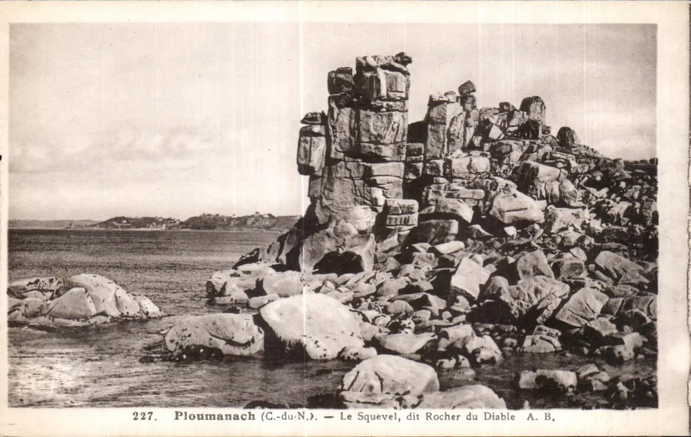 Ploumanach (Côtes-du-Nord) — O Squevel, chamado Rocher du Diable — A. B. - Frente