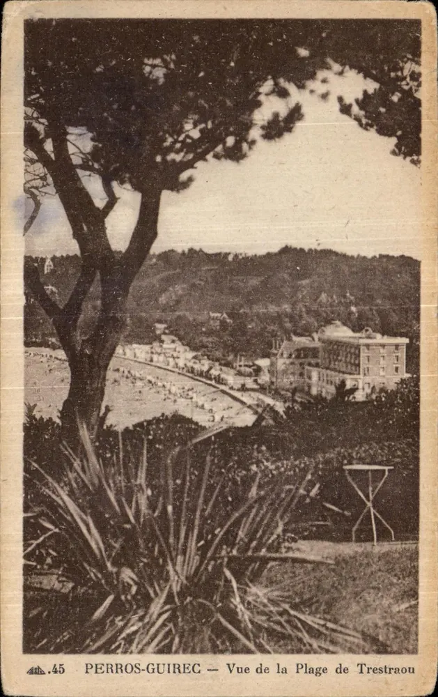 Perros-Guirec — Vue de la Plage de Trestraon — éditeur : Arts Mécaniques — n° 45 - Vorderseite