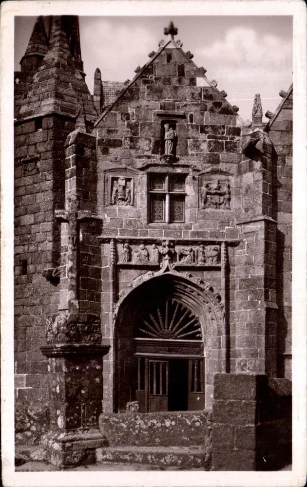 Kirche der Klarheit - Der Portal — Perros-Guirec - Vorderseite