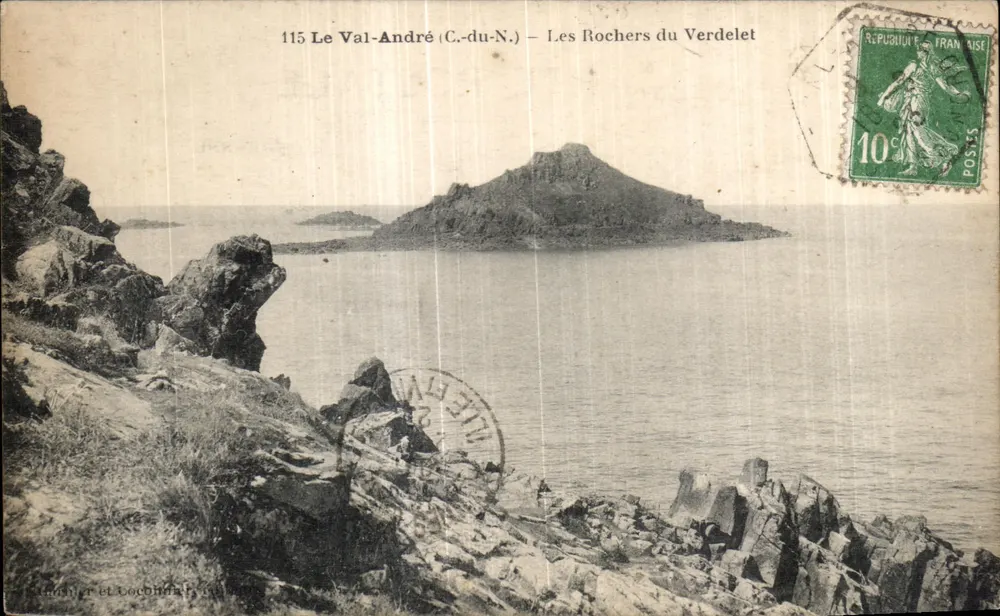Les Rochers du Verdelet — Le Val-André (C.-du-N.) — Editor: Chasnier et Locbider - Frente