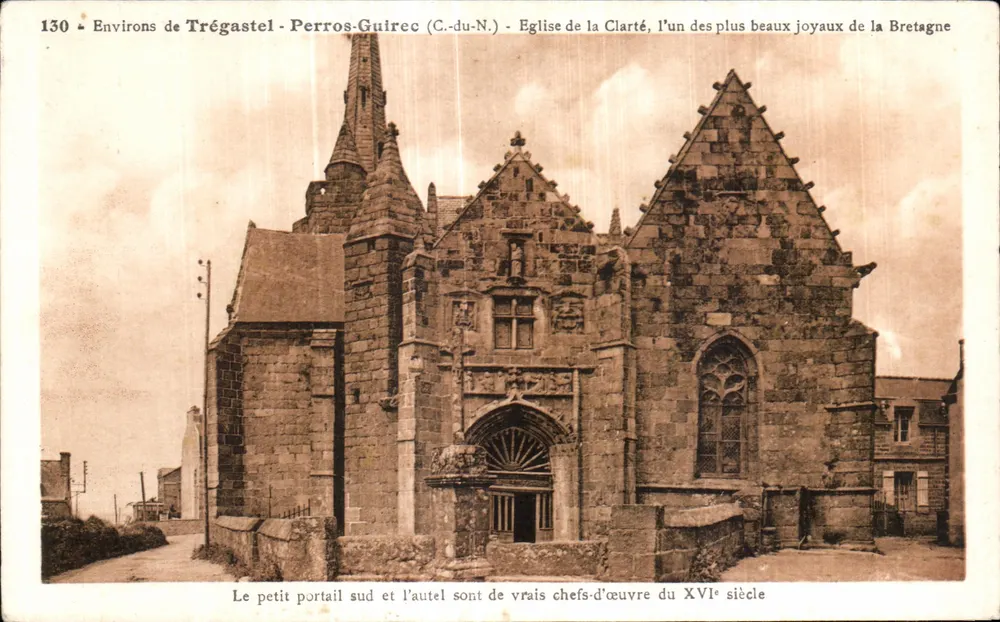 Umgebung von Trégastel - Perros-Guirec (C.-du-N.) - Kirche von Clarté, eines der schönsten Juwelen der Bretagne - Vorderseite