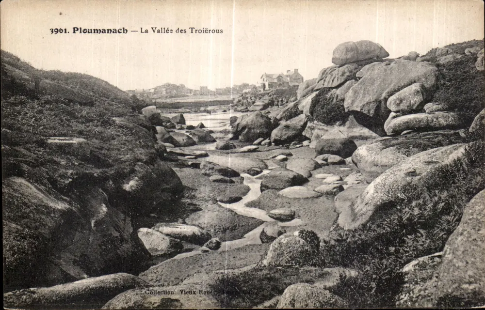 Ploumanach — A Vale dos Três Rios — Coleção Vieux Roux - Frente