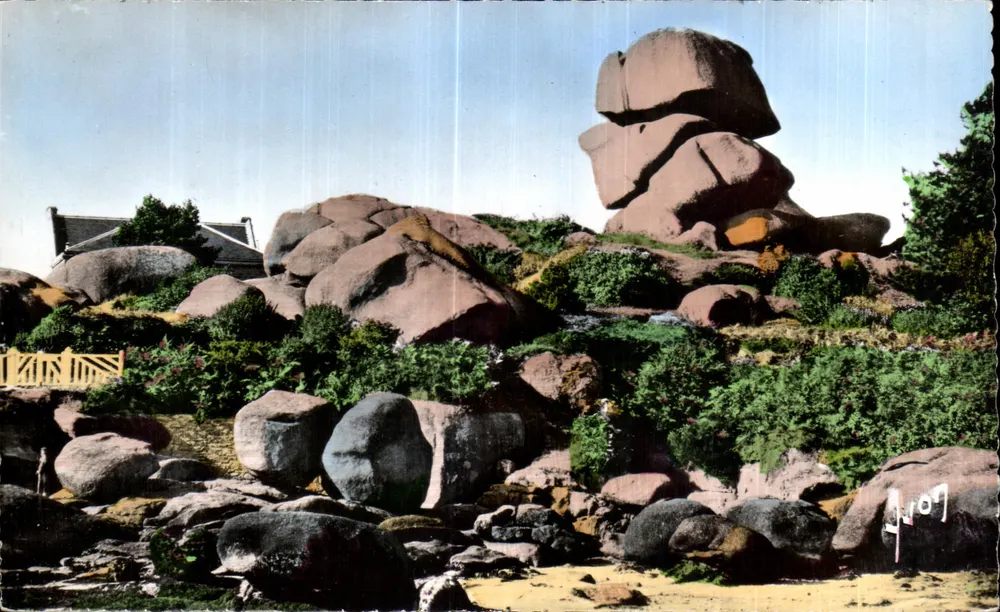 Das Schloss Napoleons — PLOUMANAC'H-en-PERROS-GUIREC (C.-du-N.) — Les Éditions d'Art Martel, B.C. 527 - Vorderseite