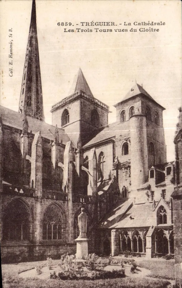 Tréguier - Die Kathedrale. Die drei Türme aus dem Cloister gesehen — Coll. E. Hamonic, n° 6859 - Vorderseite