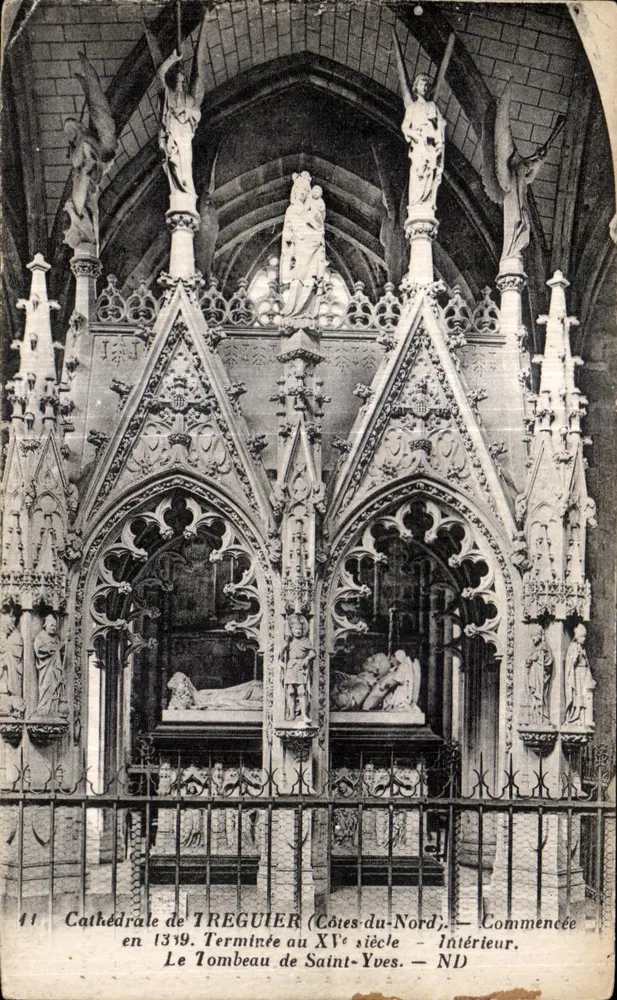 Kathedrale von TREGUIER (Côtes-du-Nord) — Innenraum. Das Grab von Saint-Yves — ND - Vorderseite