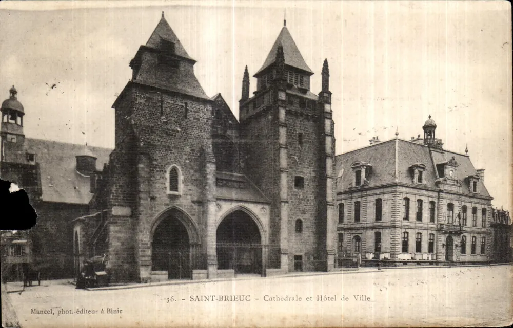 Saint-Brieuc — Cathédrale et Hôtel de Ville — Mancel, phot-éditeur à Binic, n°36 - Vorderseite
