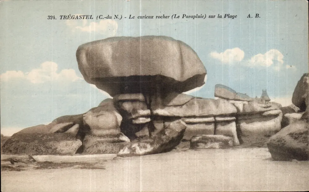 Trégastel (C.-du N.) - Der merkwürdige Felsen (Der Schirm) am Strand - A. B. - Vorderseite