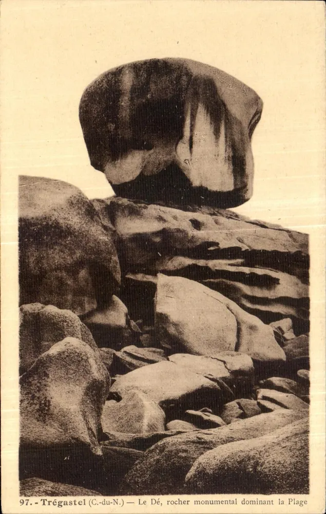 Trégastel (C.-du-N.) — Ansicht des Le Dé, monumentaler Felsen über der Strand — Edition Reau-Stijaur - Vorderseite