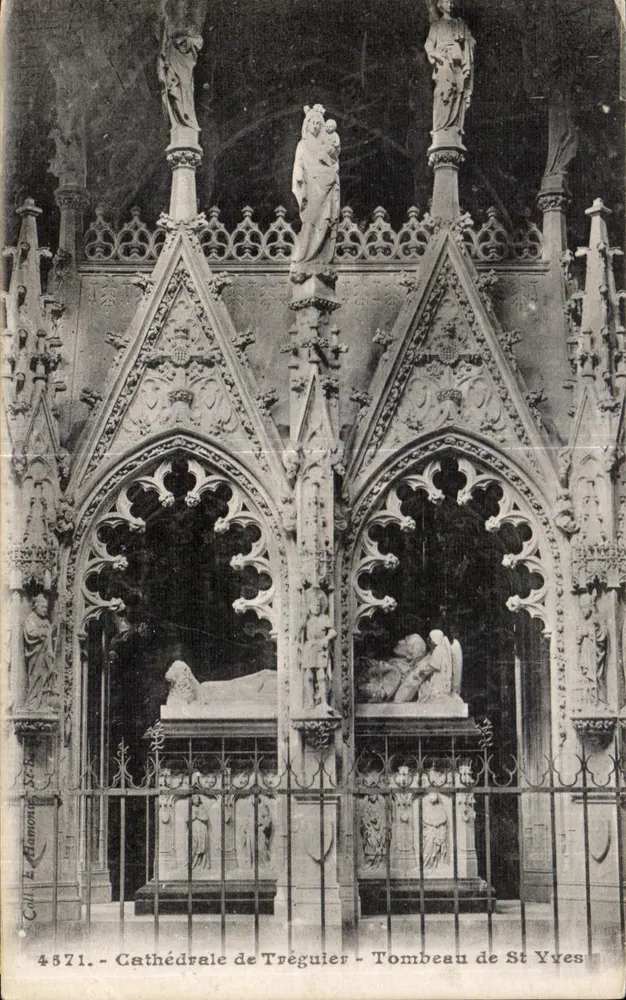 Kathedrale von Tréguier - Grabmal von St. Yves - Vorderseite