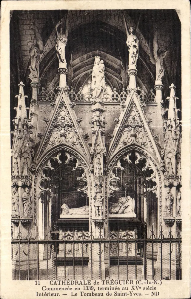 Catedral de Tréguier — Interior — O Túmulo de São Yves — ND - Frente