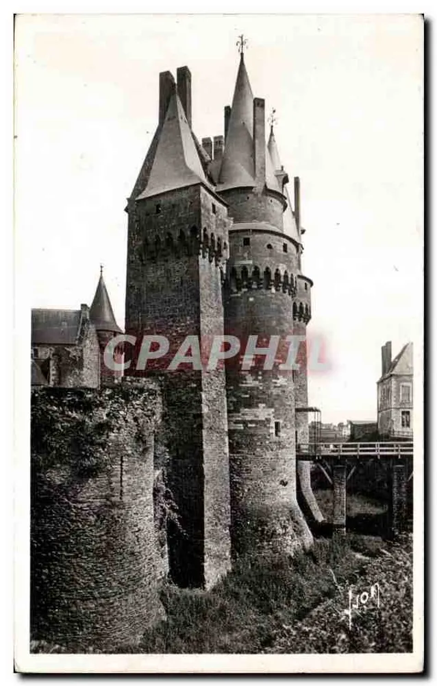 Vitré (Ille-et-Vilaine) — A Torre Quadrada do Châtelet — Éditions d'Art - Frente