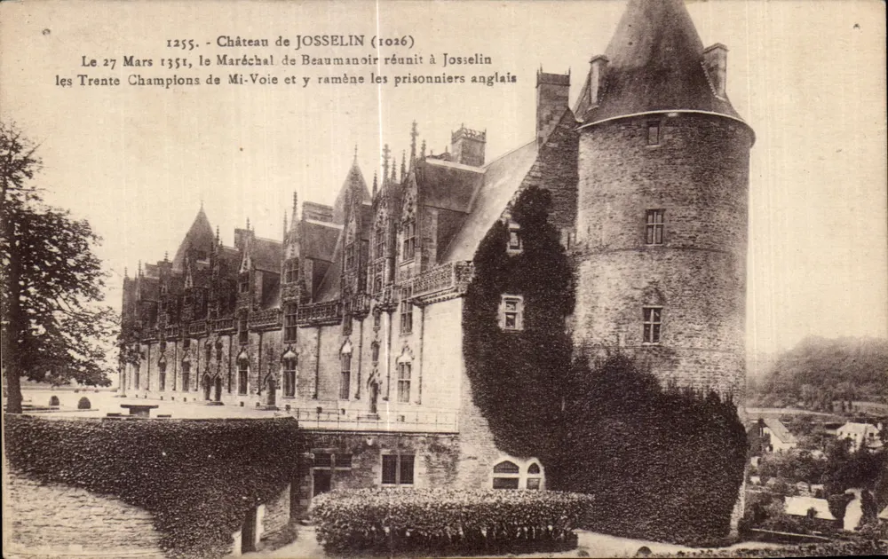 Schloss Josselin — Mittelalterliche Geschichte — Laurent Né, Brest - Vorderseite