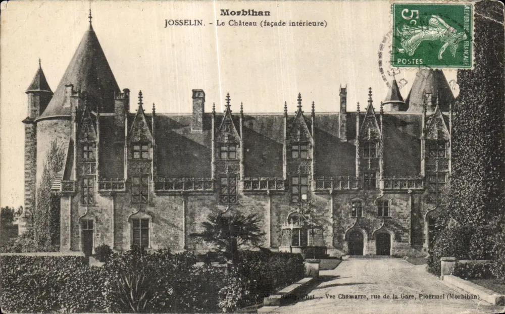 Josselin - O Castelo (fachada interna) — Morbihan — editor: Baillie, Josselin - Frente