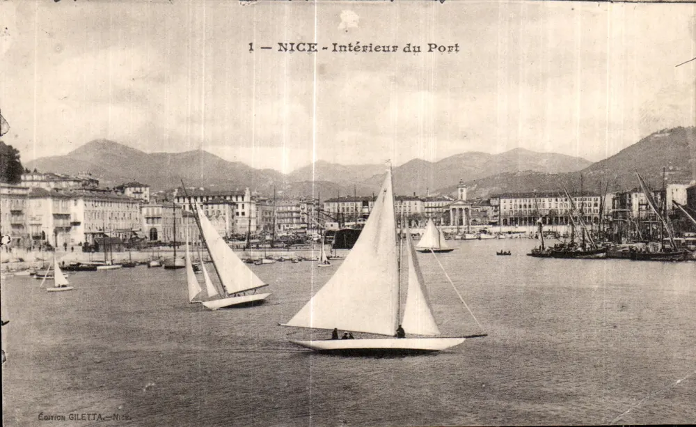 NICE - Interior do Porto — Carta postal n°1 — Edição Giletta, Nice - Frente
