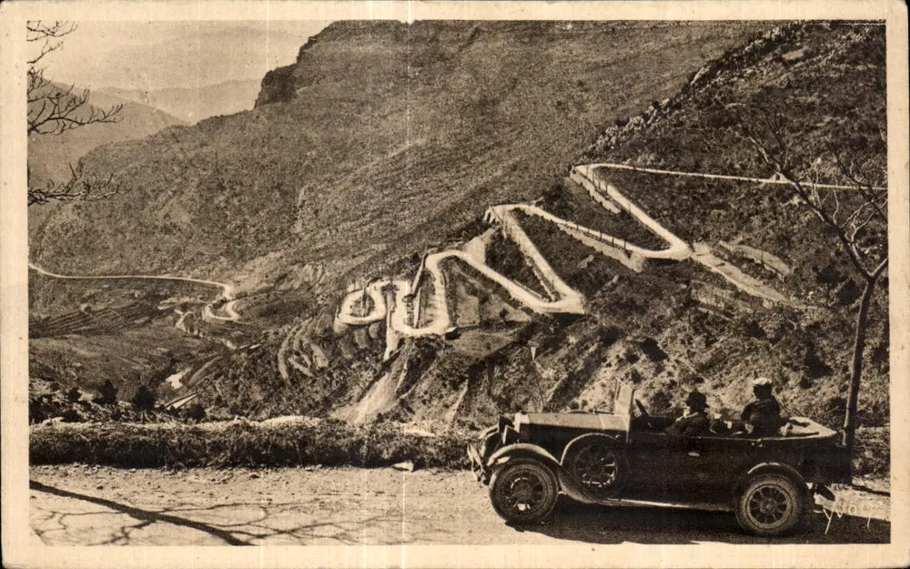 Les Lacets du Col de Braus — Route de Nice à Bospel — Édition 'La Douce France' n°146 - Vorderseite