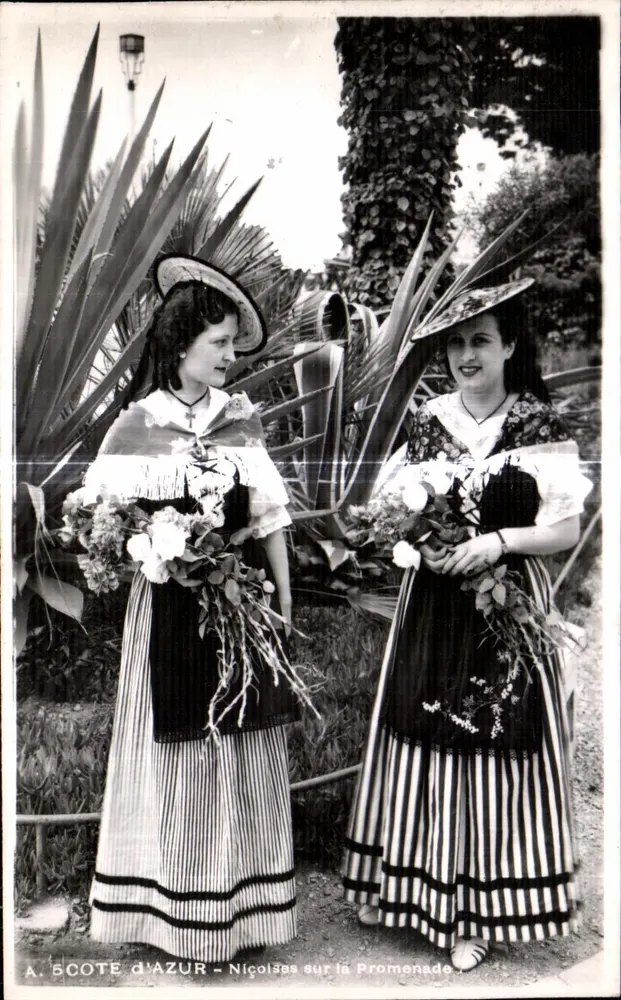 Nicoisises auf der Promenade — A. SCOTE D'AZUR — Éd. S.J.C.A., 98, Av. Saint-Lambert, NICE - Vorderseite