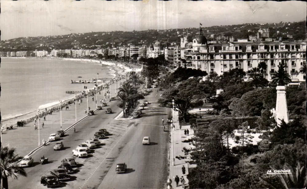 Vue de la Promenade des Anglais — Nice — éditeur LA CIGOGNE - Frente