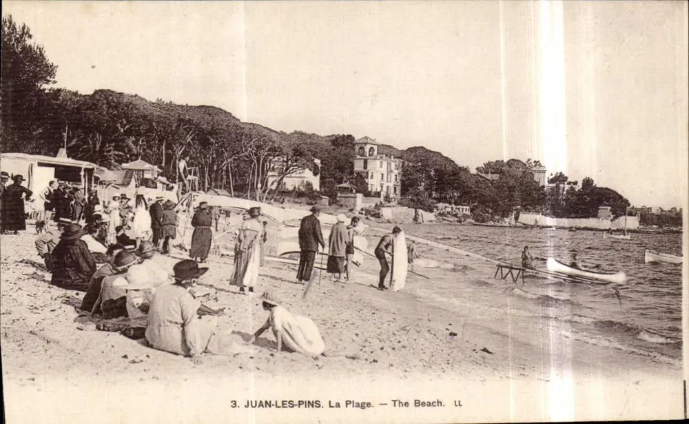 Juan-les-Pins — A Praia — The Beach. LL — editor LL, n°3 - Frente