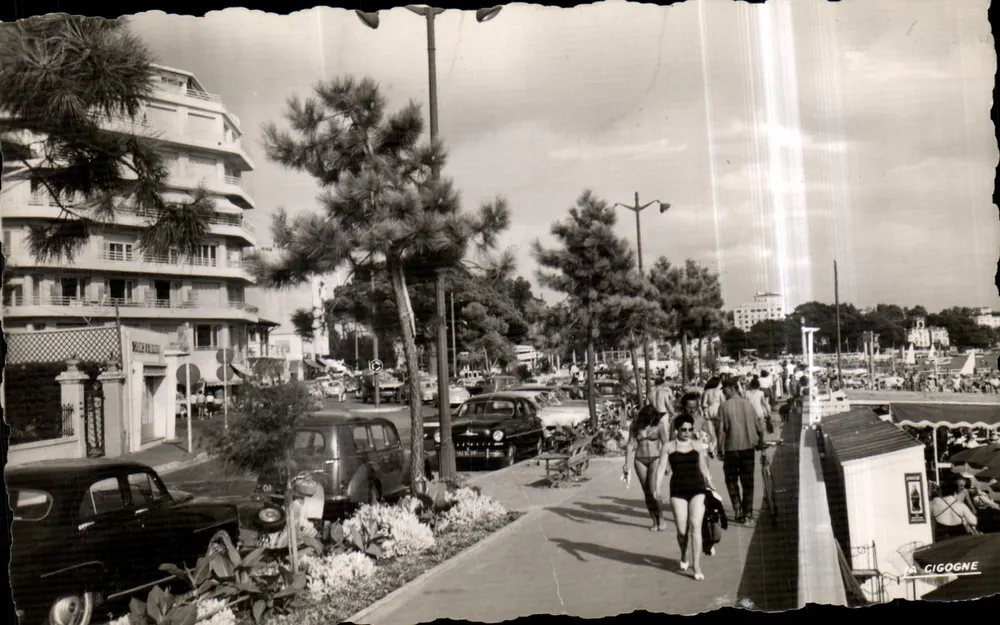 A Promenade do Sol — Juan-les-Pins — Ed. La Cigogne - Frente