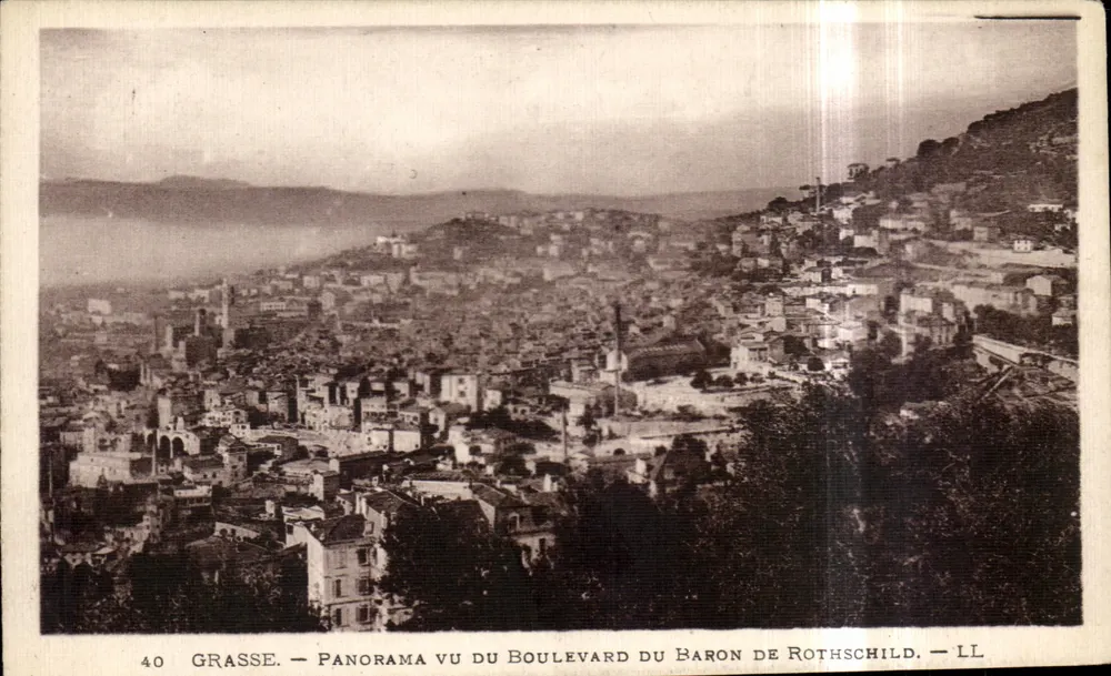 Grasse — Panorama visto desde el Boulevard du Baron de Rothschild — LL - Anverso