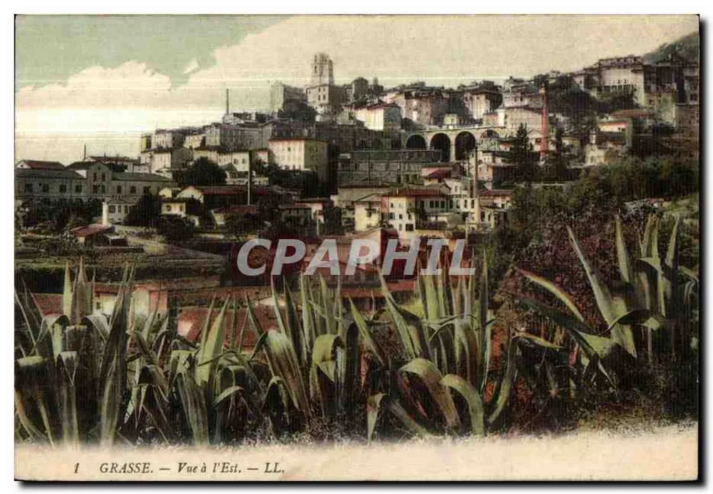 Grasse — Vista a leste — LL - Frente