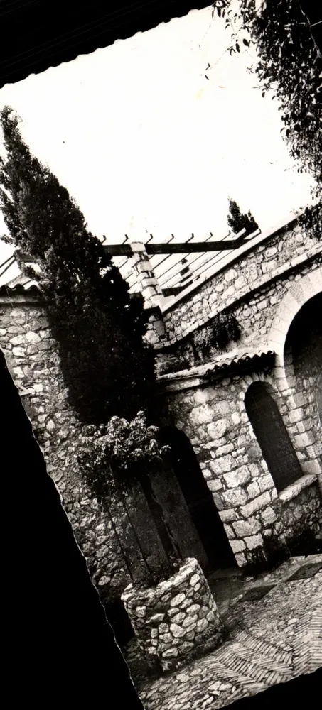Eze-Village - Der alte Brunnen und das Schloss "Chèvre d'Or" - Editions S.F.P.T. - Nice - Vorderseite