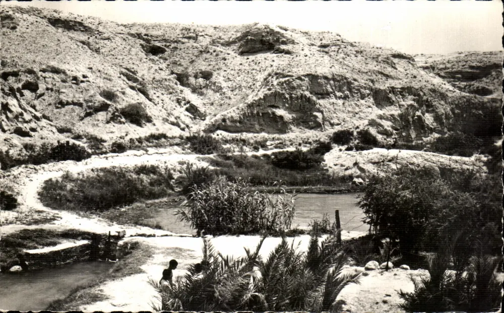 GABES (Tunisja) — Skarpa Chenini — Wydawnictwo Gaston Levy - Awers