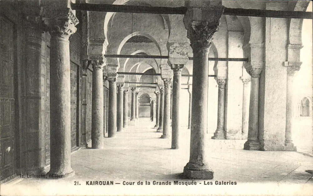 Kairouan — Hof der Großen Moschee — Die Galerien — Lellouche, Verlag, Nr. 21 - Vorderseite