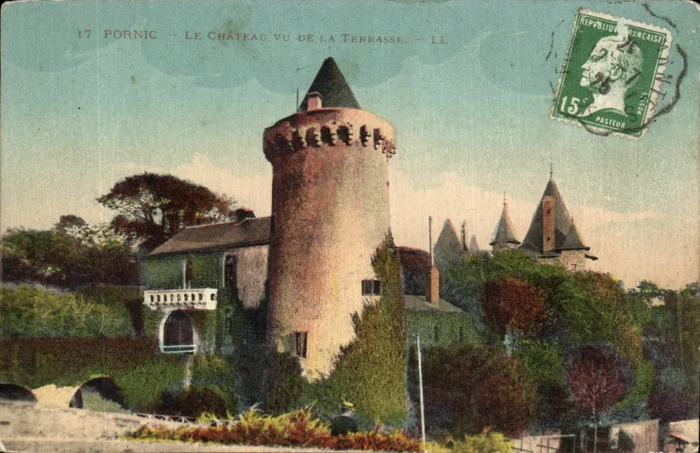 Pornic — O Castelo visto da Terrasse — LL - Frente
