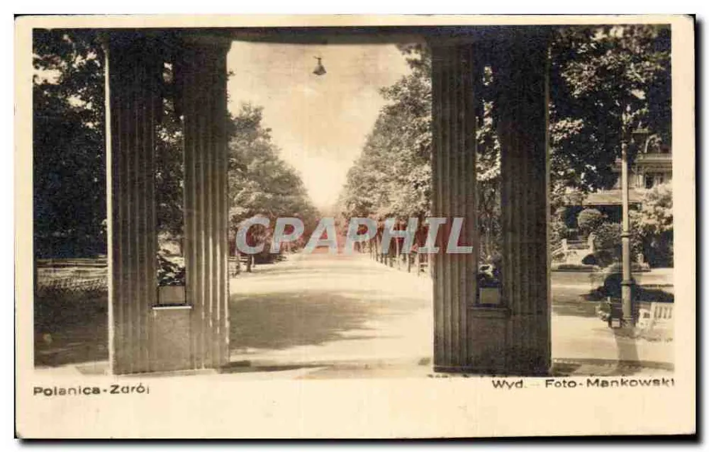 Polanica-Zdrój — monumentale Eingang mit baumbestandener Allee — Wyd. Foto-Mankowski - Vorderseite