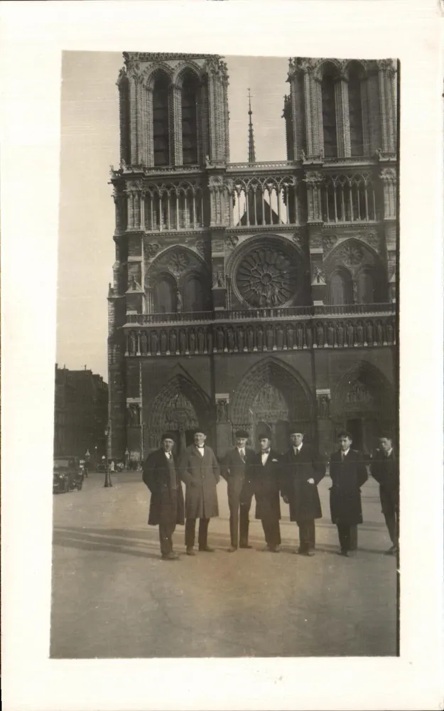 Notre-Dame de Paris — Ansicht der Fassade — Ansichtskarte datiert März 1924 - Vorderseite