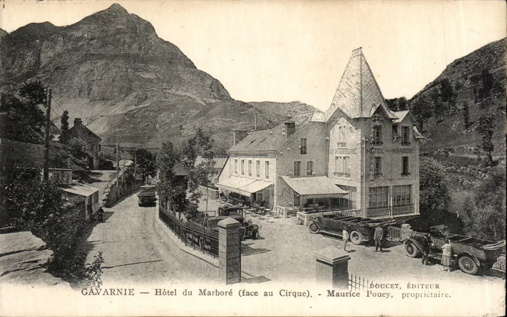 Gavarnie — Hotel du Marboré (gegenüber dem Cirque) — Maurice Pouey, Eigentümer. Verlag: Doucet. - Vorderseite