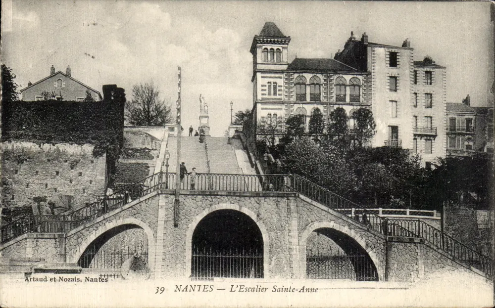 NANTES — A Escada de Santa Ana — Artaud e Nozais, n°39 - Frente