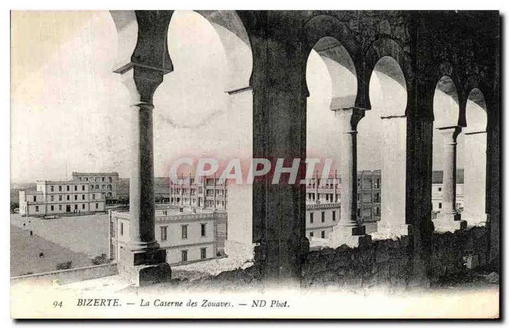 Bizerte — Die Zouaven-Kaserne — ND Pbot. - Vorderseite