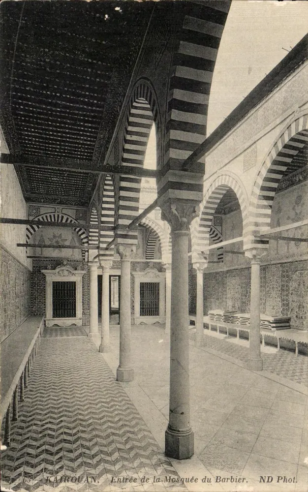 Kairouan — Eingang zur Moschee des Barbiers — ND Phot. - Vorderseite