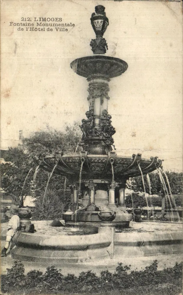 Limoges — Monumentale Fontäne des Rathauses — Éditeur : 212. LIMOGES - Vorderseite