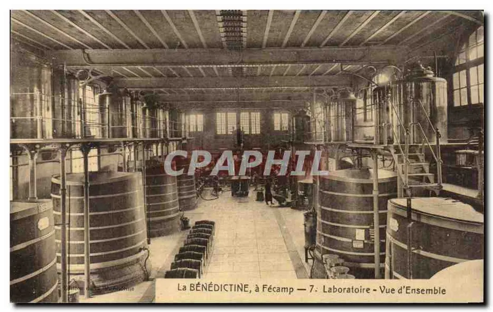 La BÉNÉDICTINE, in Fécamp — 7. Laboratorium - Gesamtansicht - Vorderseite