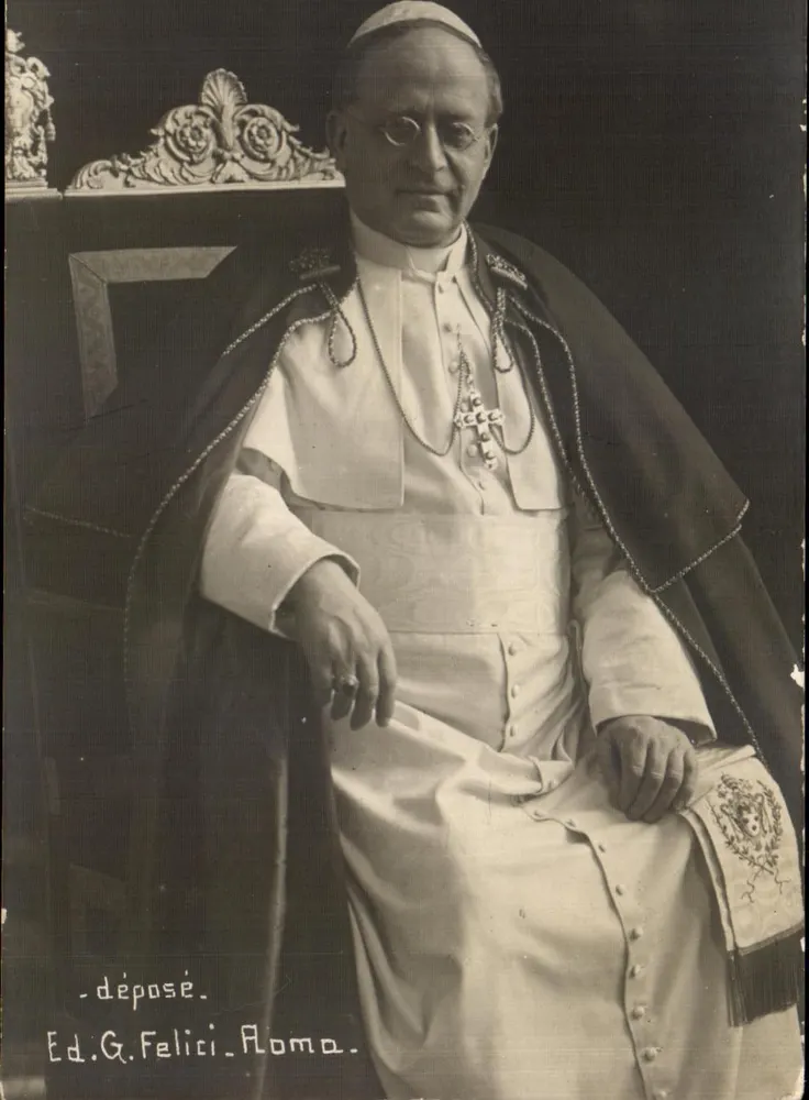 Papa Pio XI — retrato em traje pontifical — Ed. G. Felici, Roma - Frente