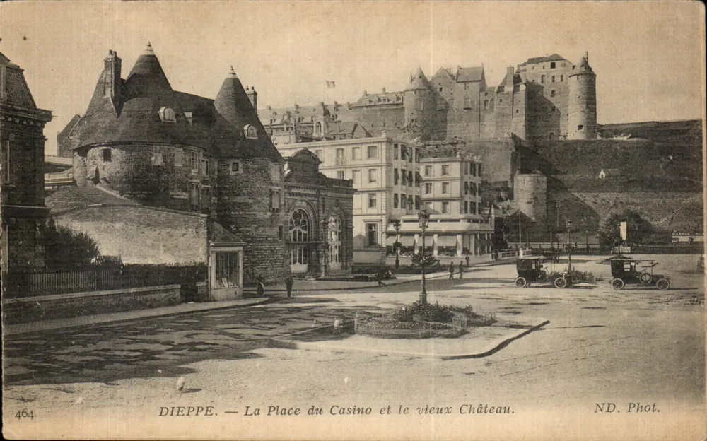 Dieppe — Die Casino-Platz und das alte Schloss — ND. Phot. - Vorderseite