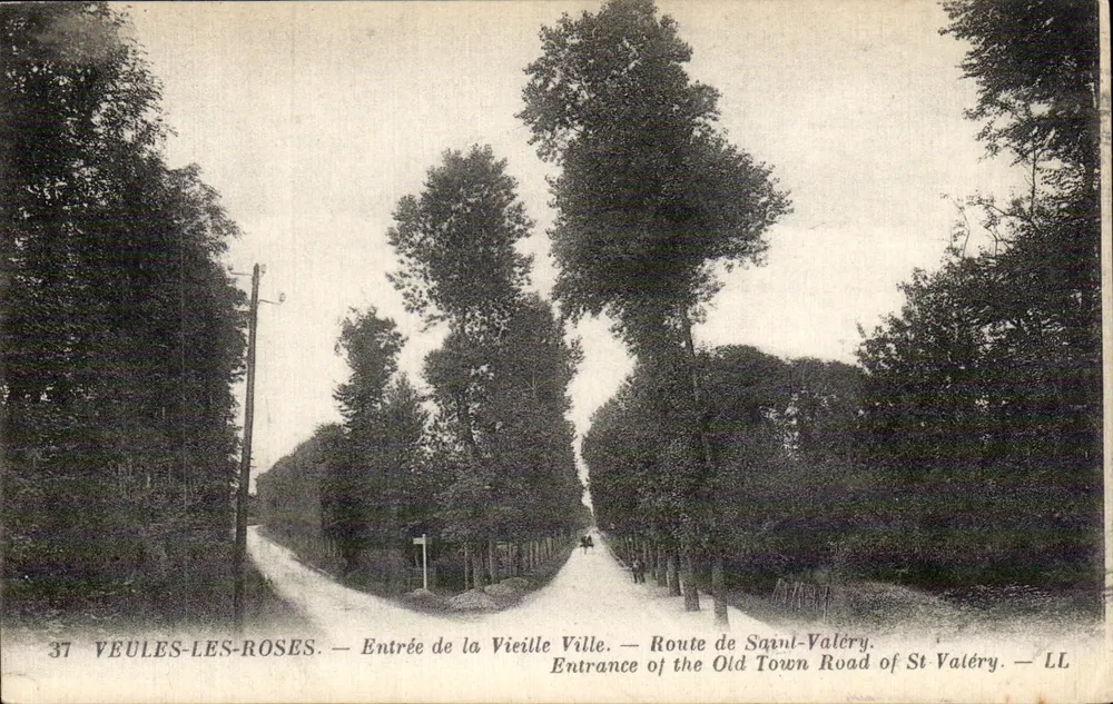 Veuves-Les-Roses — Eingang in die Altstadt — Route de Saint-Valéry — LL - Vorderseite
