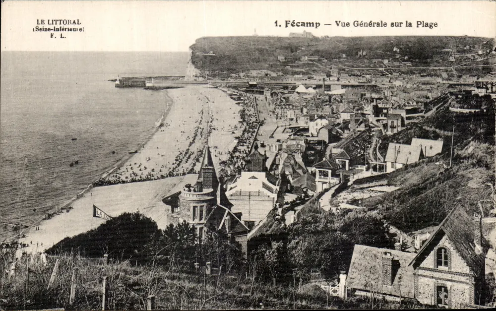 Fécamp — Vista Geral da Praia — LE LITTORAL (Seine-Inférieure) F. L. - Frente