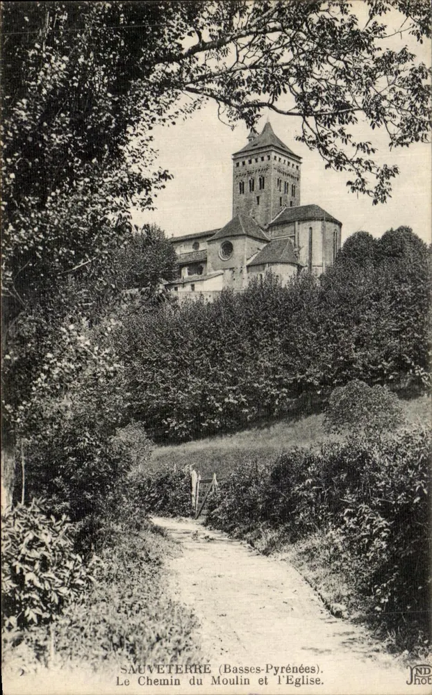 Sauveterre (Basses-Pyrénées) — Der Weg zum Mühlen und die Kirche — Jhoé - Vorderseite