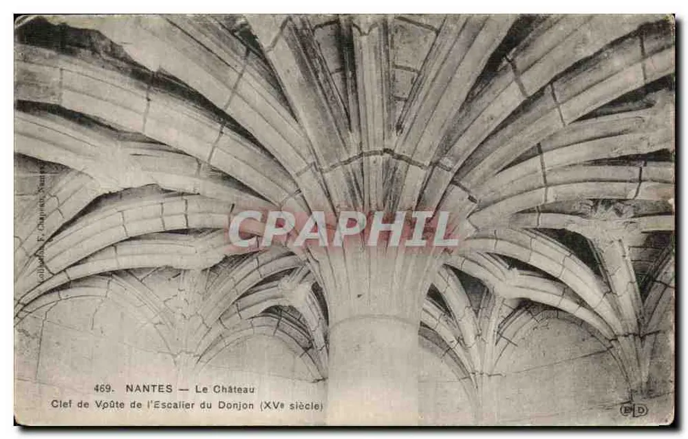 NANTES — Das Schloss. Gewölbte Decke der Treppen der Zitadelle (15. Jahrhundert) - Vorderseite