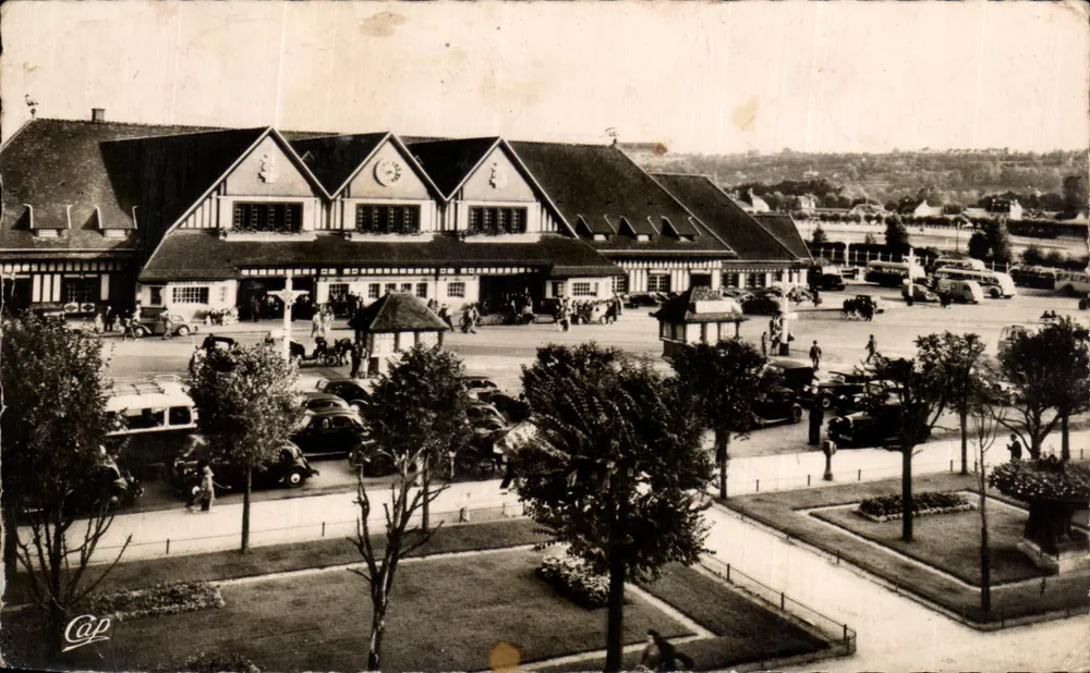 Trouville-Deauville — Die Station — Réal-Photo - Vorderseite