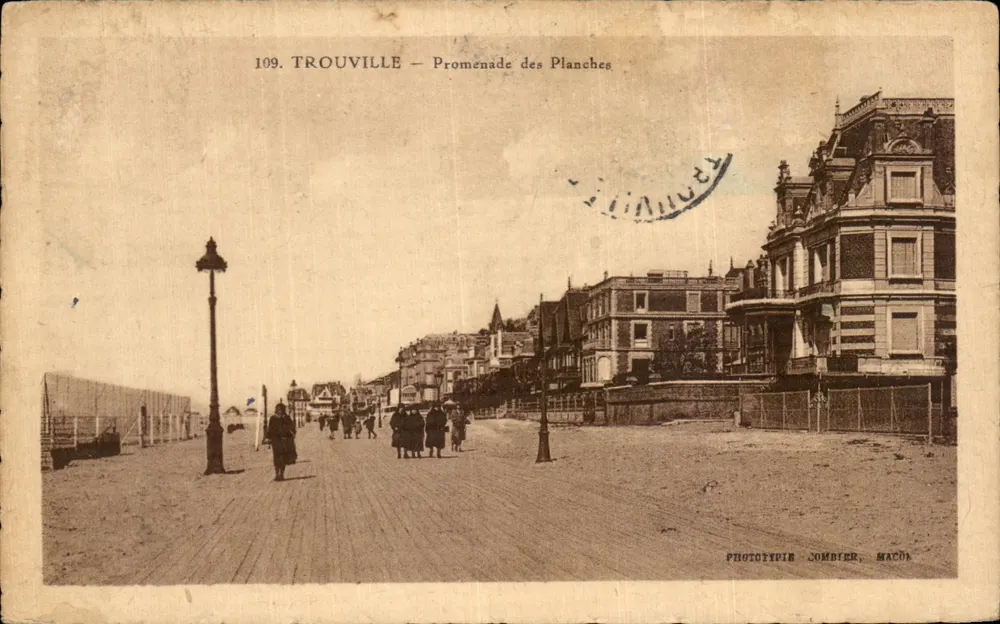 Trouville — Promenade des Planches — Fototipia Lombier, Macôa - Frente