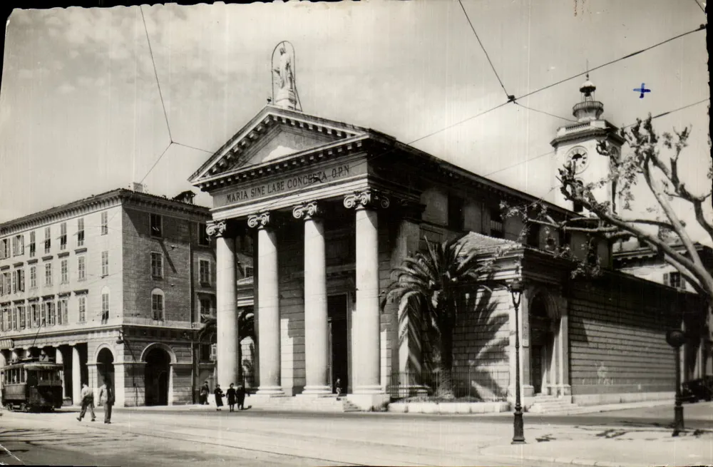 Iglesia de Notre-Dame du Port — fachada neoclásica con columnatas — Edición Art Munier, Nice - Anverso