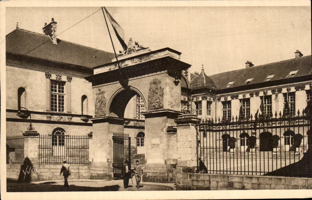 Das Rathaus von Nantes — Nantes (Loire-Inférieure) — Les Éditions d'Art YVON, n°13 - Vorderseite