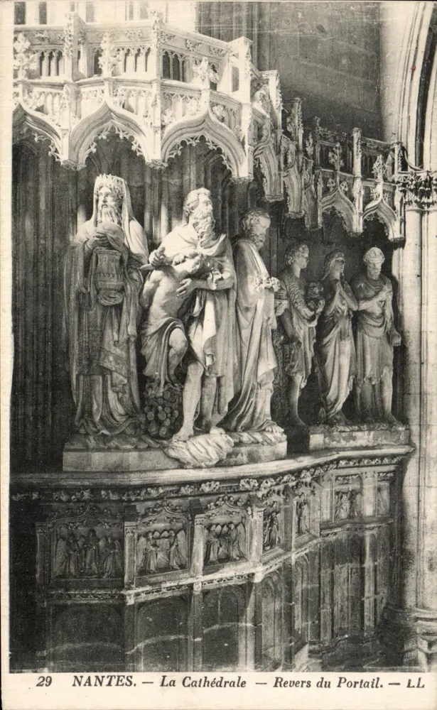 NANTES — Die Kathedrale — Rückseite des Portals — LL - Vorderseite
