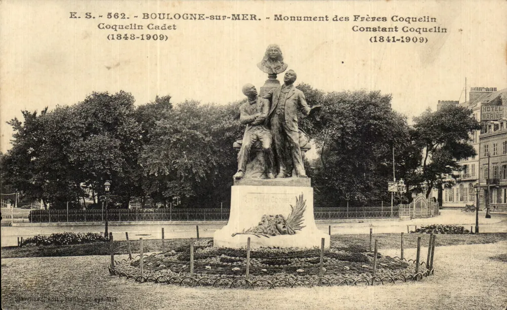 Boulogne-sur-Mer — Denkmal der Brüder Coquelin — Verleger E.S. n°562 - Vorderseite